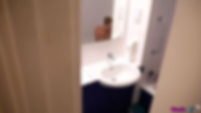Lucy Lauren "Bath Bate Session"