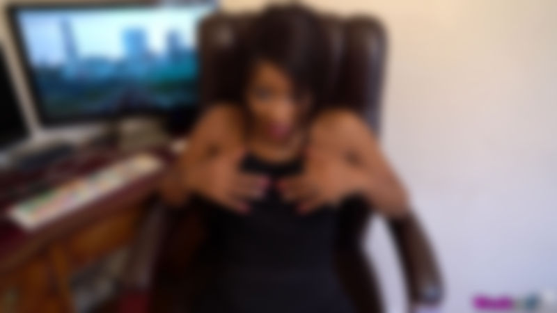 Kiki Minaj "Naughty Accountant"