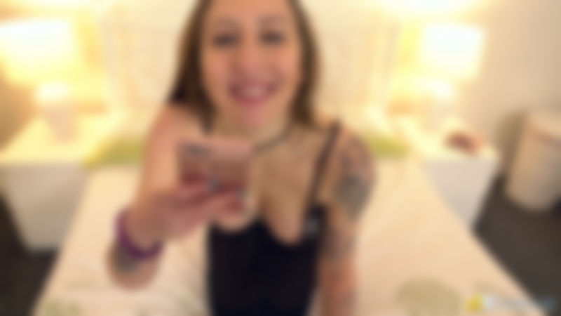 Elouise "A Good Boob Shot"