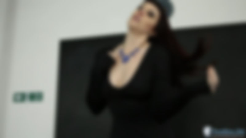 Shay Hendrix "Miss Hendrix"