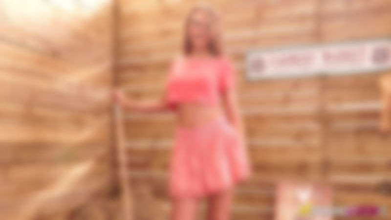 Mia "Slutty Barn Babe"