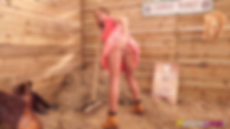 Mia "Slutty Barn Babe"