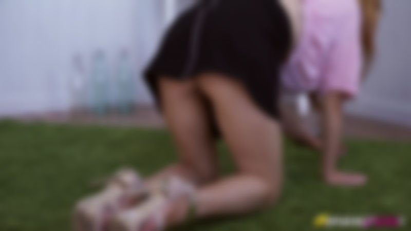 Jayne "Clumsy Knickers"