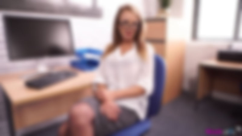 Mia "Office Wanker:Pt1"