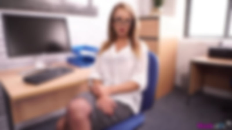 Mia "Office Wanker:Pt1"