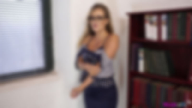 Yasmin Grayce "Geek Gone Wild"