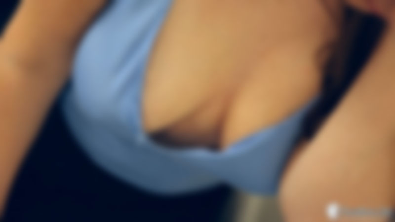 Christina "Nippy Office"