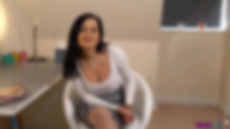 Bonnie "Ready For Cum"