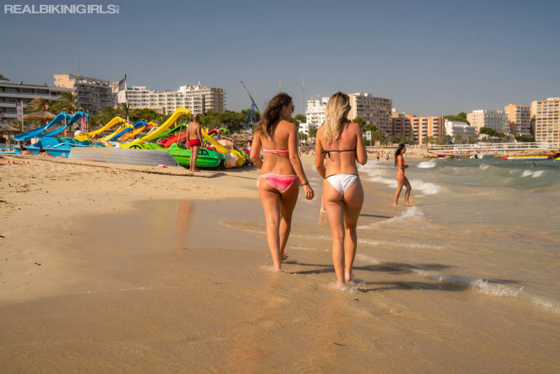 Topless Friends
