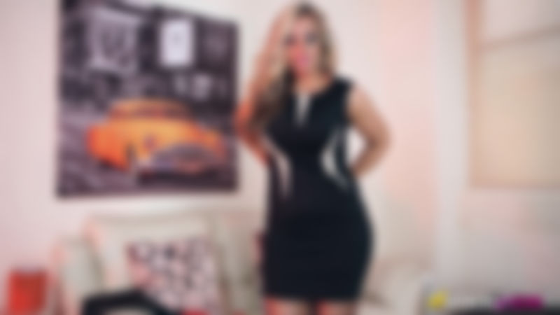 Kellie O'Brian "Short Skirt Shopping"