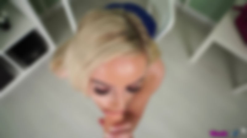 Naomi "Step Favours:Pt2"