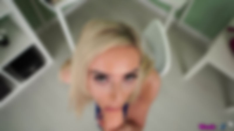 Naomi "Step Favours:Pt2"