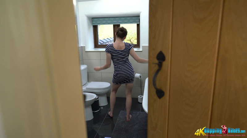Molly "Bath & Wank"