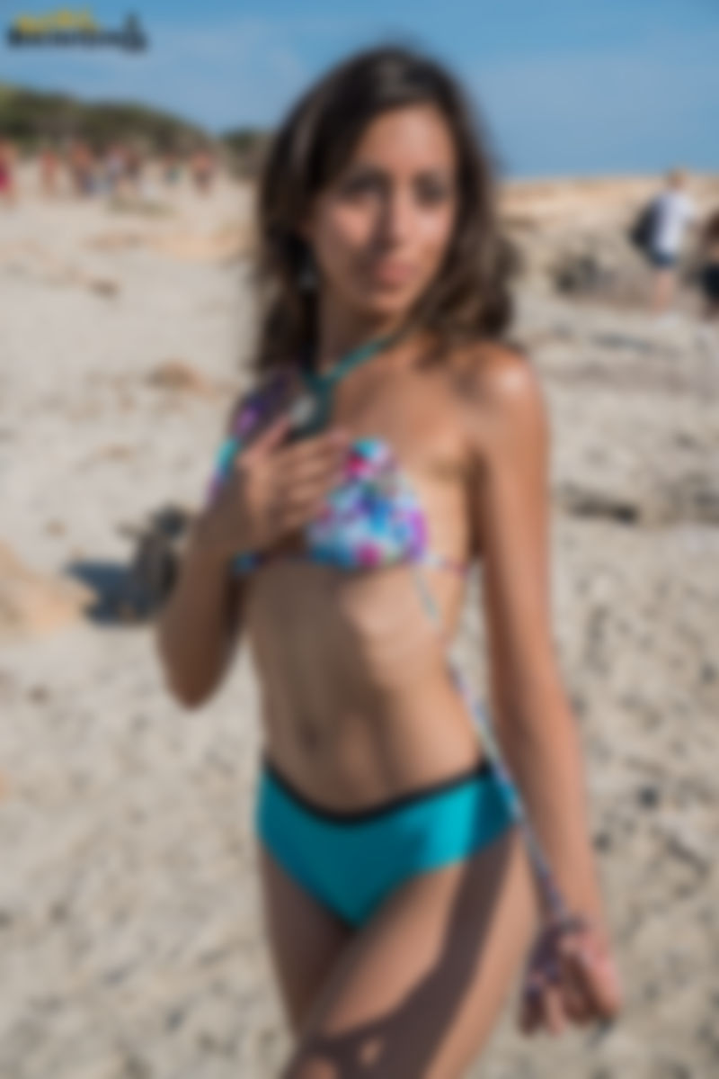 Melanie S - 29yo - Blue Bikini