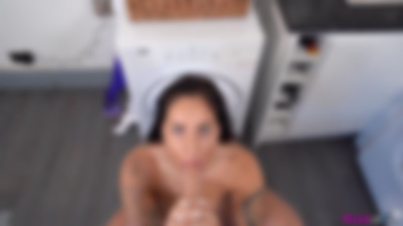 Ella Roxx "Dirty Housewife"