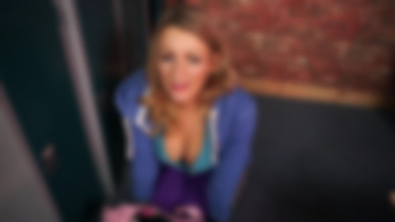 Penny Lee "Cum On My Cleavage"