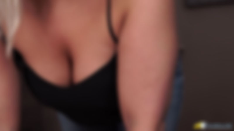 Coffee Shop Cleavage