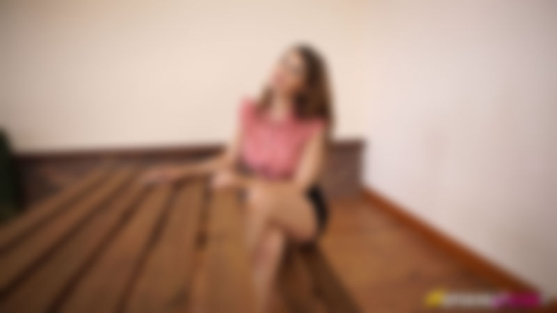 Katie Louise "Upskirt Date"