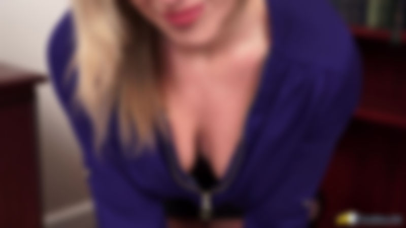 Axa Jay "Wank Over My Nipples"