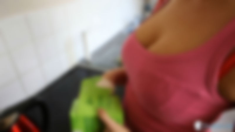 Leanna "Cleavage Teaser"
