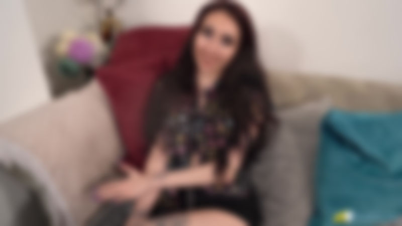 "Cleavage Teaser"