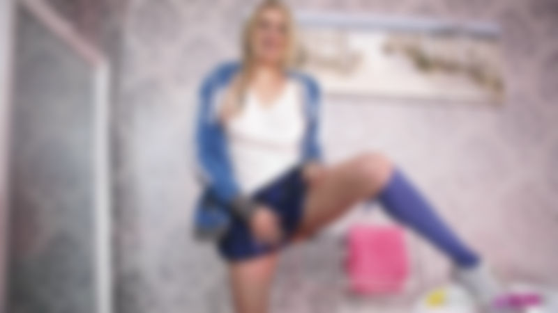 Amber Jayne "Housemate's Fuck Pole"