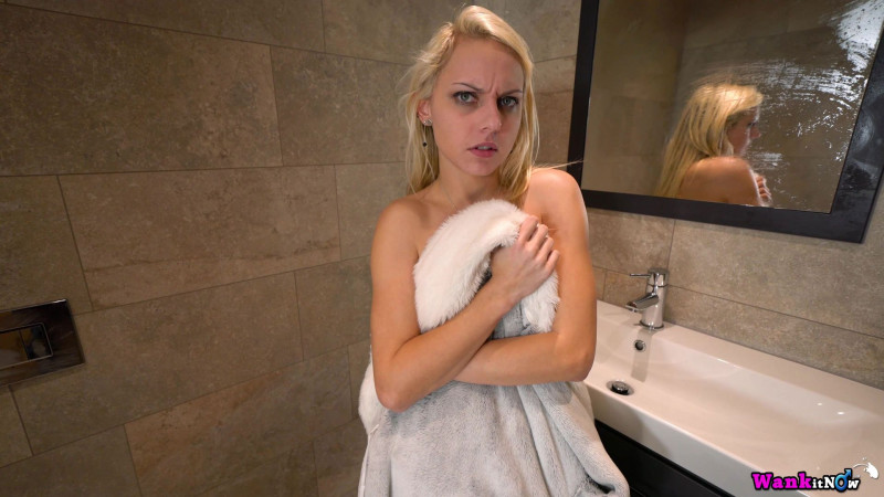 Chloe Toy "Sneaky Shower:Pt1"