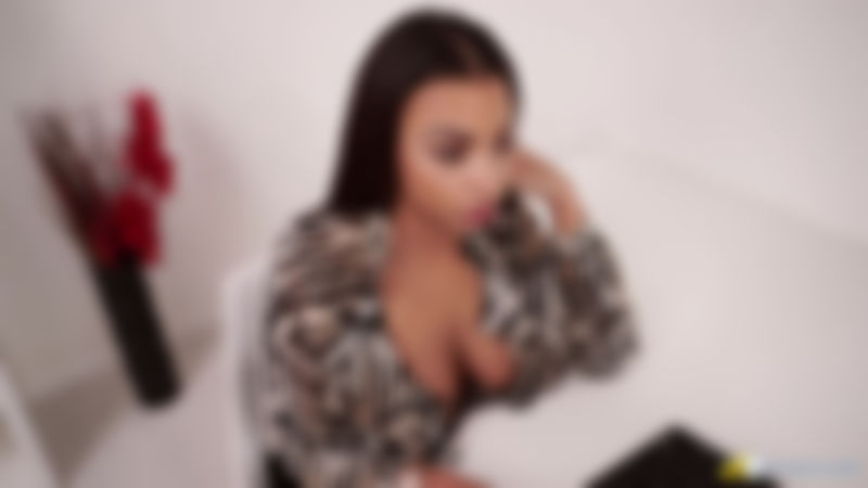 Ruby Summers "Cleavage Distraction"