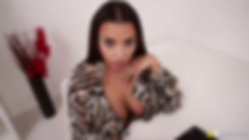 Ruby Summers "Cleavage Distraction"