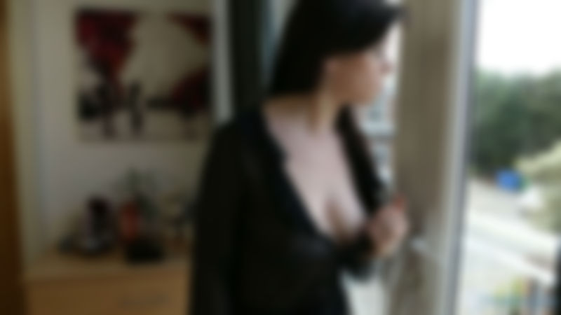 Rihanna "Waiting On Some Tits"