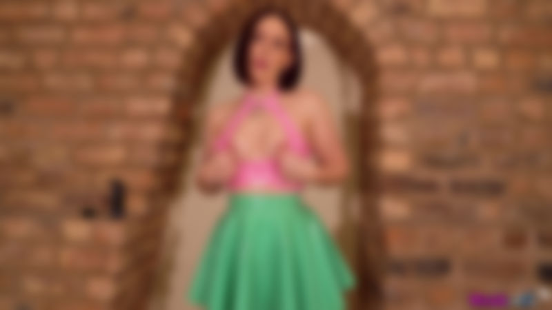 Belle O'Hara "Latex Shine Slut"
