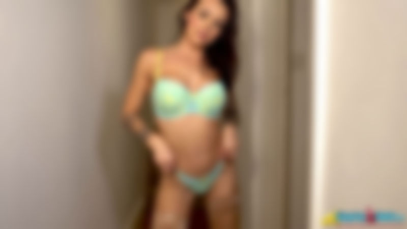 Miah S "Quickly Cum First"