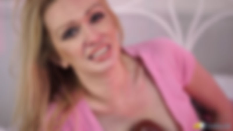 Amber Jayne "You Don't Measure Up"