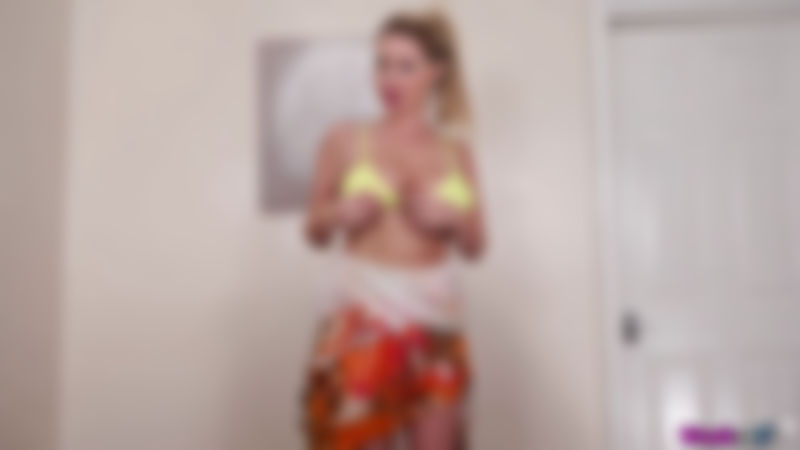 Georgie Lyall "Wanking In My Panties"