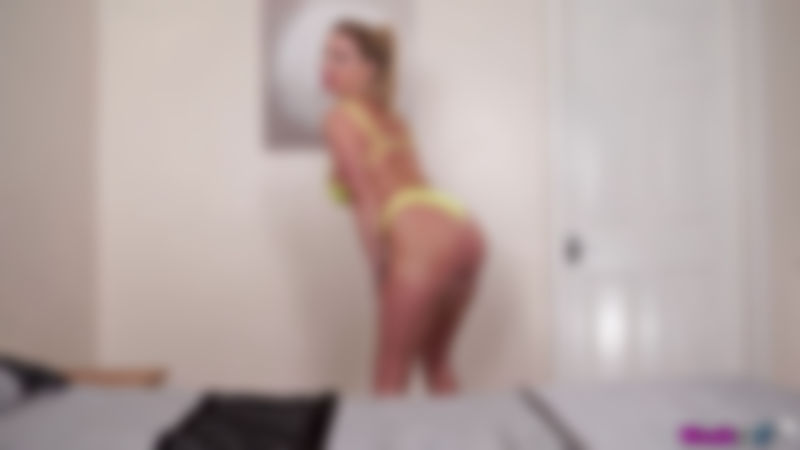 Georgie Lyall "Wanking In My Panties"