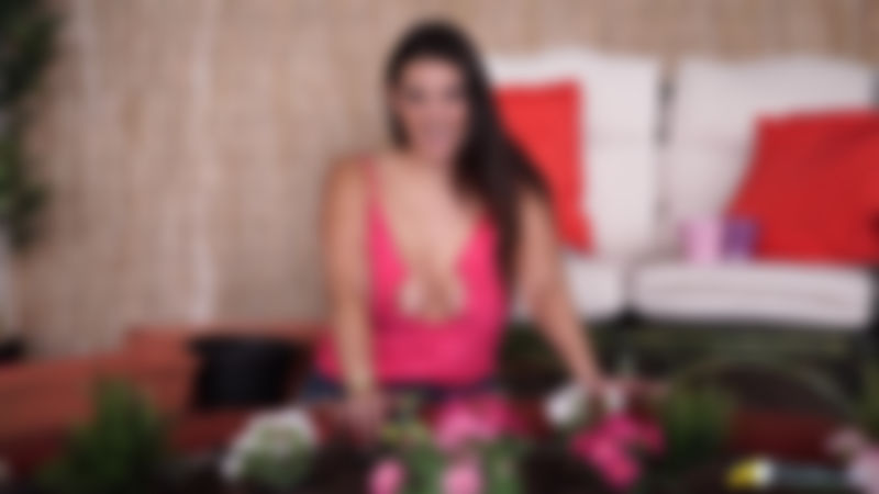 Sophie Parker "Garden Wank"