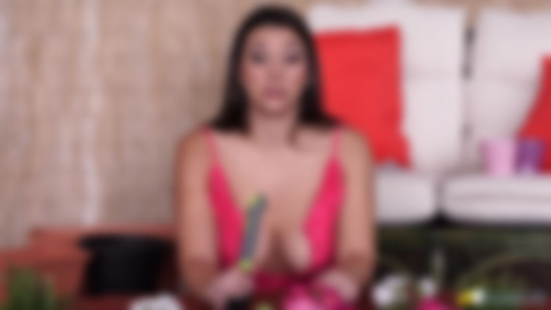 Sophie Parker "Garden Wank"