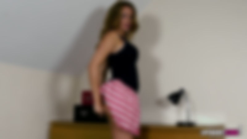 PENNY L Upskirt Turn-on