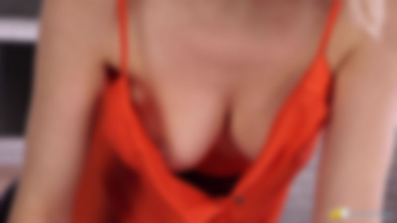 Hannah Z "Is That Everything Sir?"