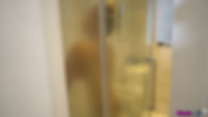 Selene "Naughty Shower Wank"