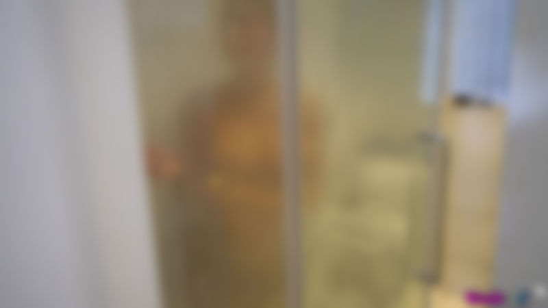 Selene "Naughty Shower Wank"