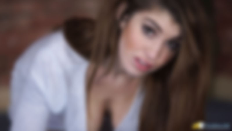 Katie Louise "Cum On Please Help"