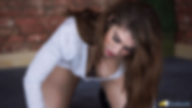 Katie Louise "Cum On Please Help"