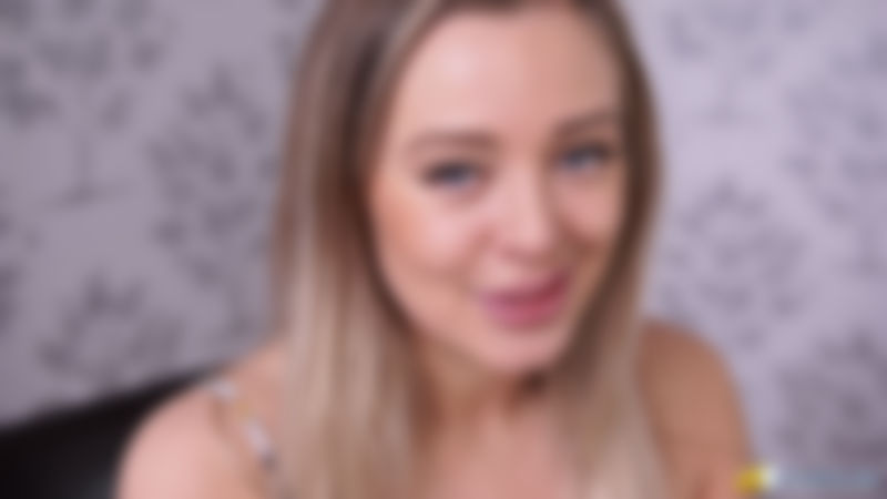 Beth "Erotic Reading – The Hockey Game"