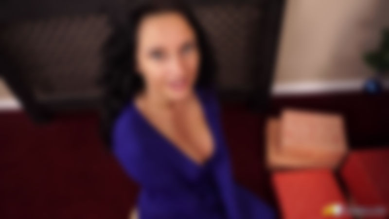 Cassie Clarke "Christmas Cleavage"