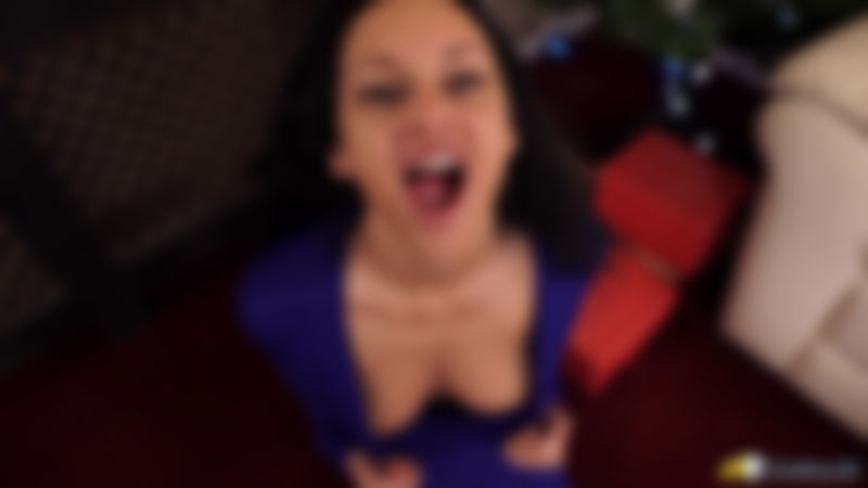 Cassie Clarke "Christmas Cleavage"