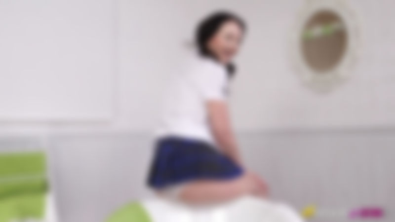 Faye "Wank In The Tub"