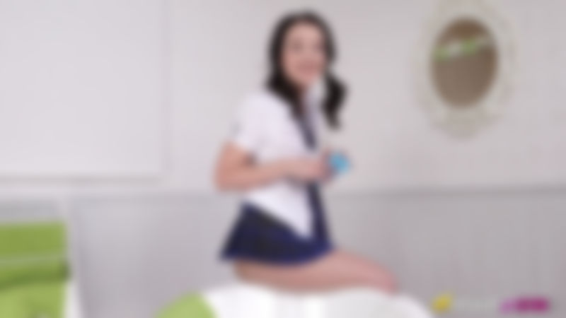 Faye "Wank In The Tub"