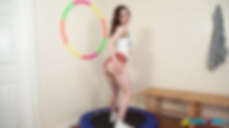 Lola Rae "Bouncing Around"