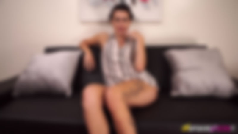 Laura "Upskirt Fetish"